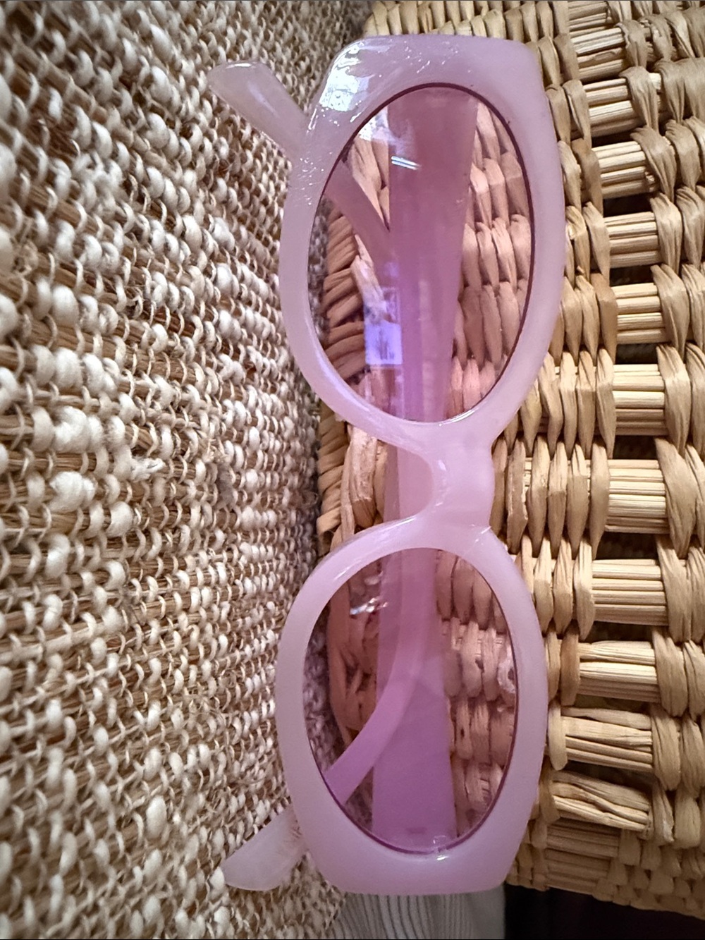 Stylish Pink Round Sunglasses - Women Accessories